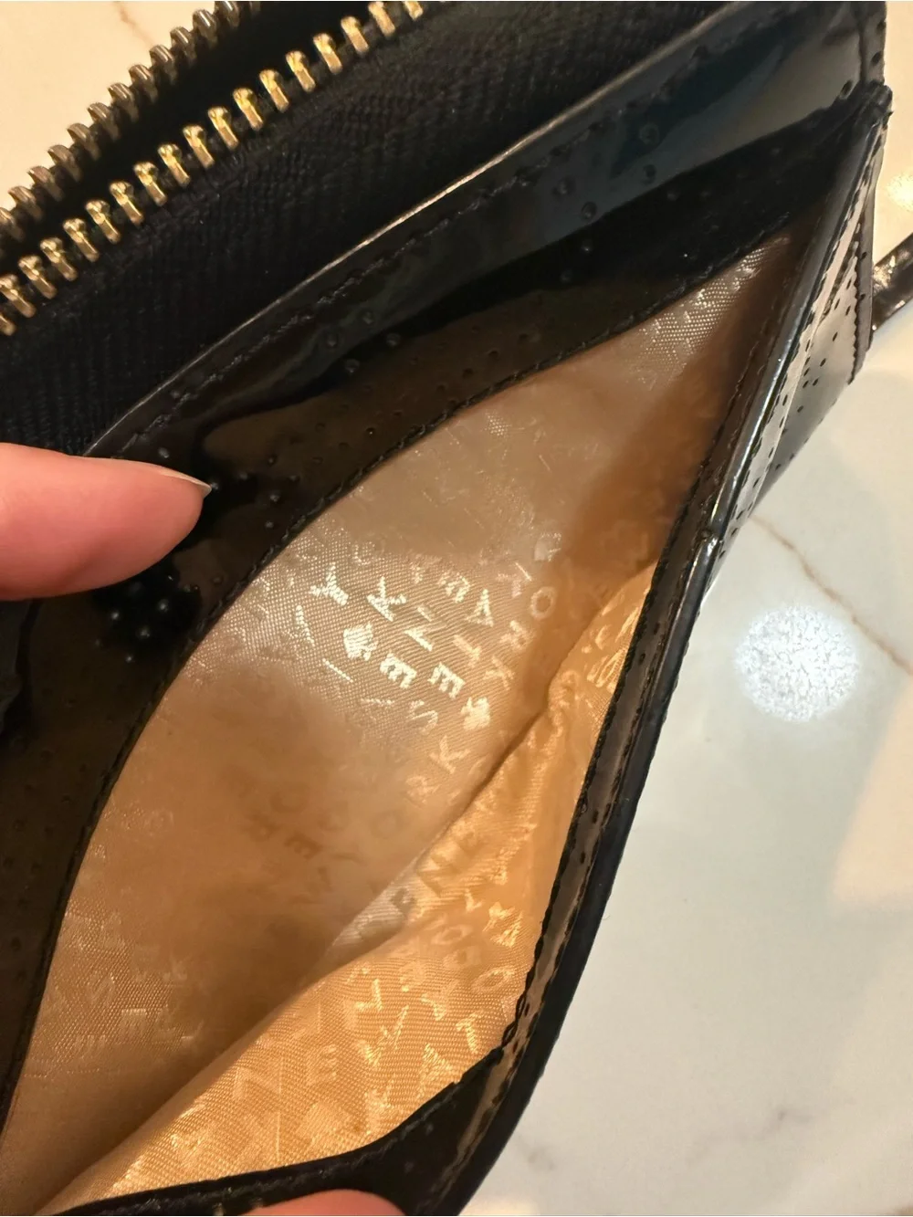 KATE SPADE Jazzy Black Patent Wristlet Wallet